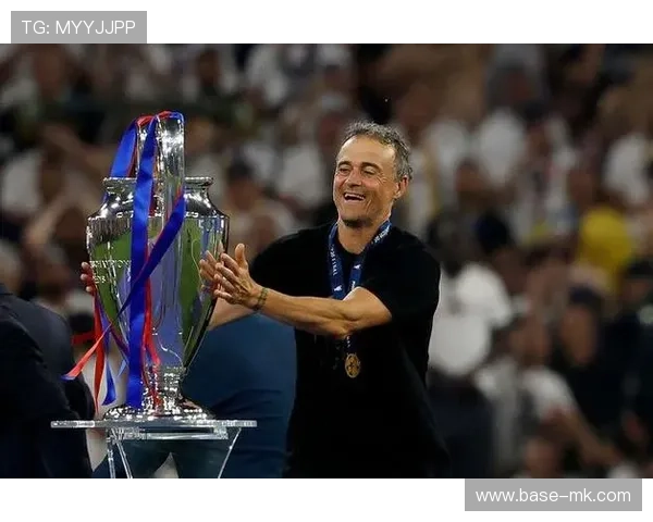 恩里克执教关键战役展现战术智慧，球队逆转取胜引关注