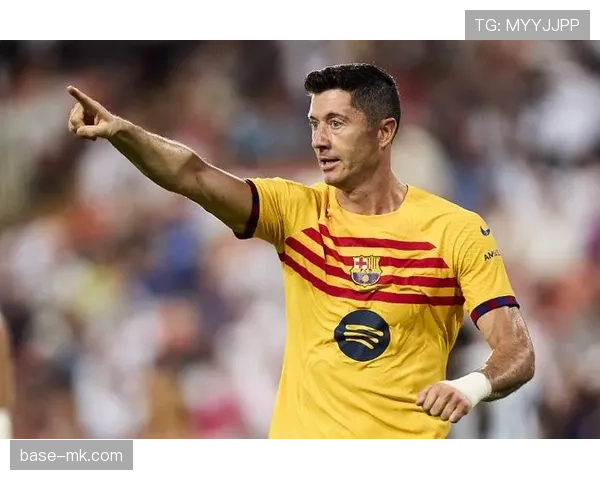 瓦伦西亚逆转取胜，状态回暖彰显不屈斗志