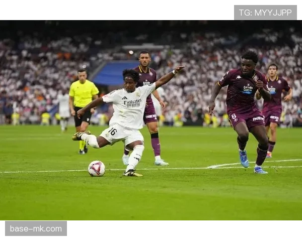 西甲赛场再现惊天绝杀，伤停补时逆转引爆全场